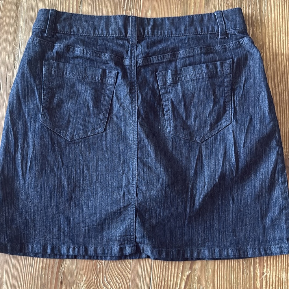 Croft & Borrow Denim Classic FIt Skort size 12 - Picture 3 of 4